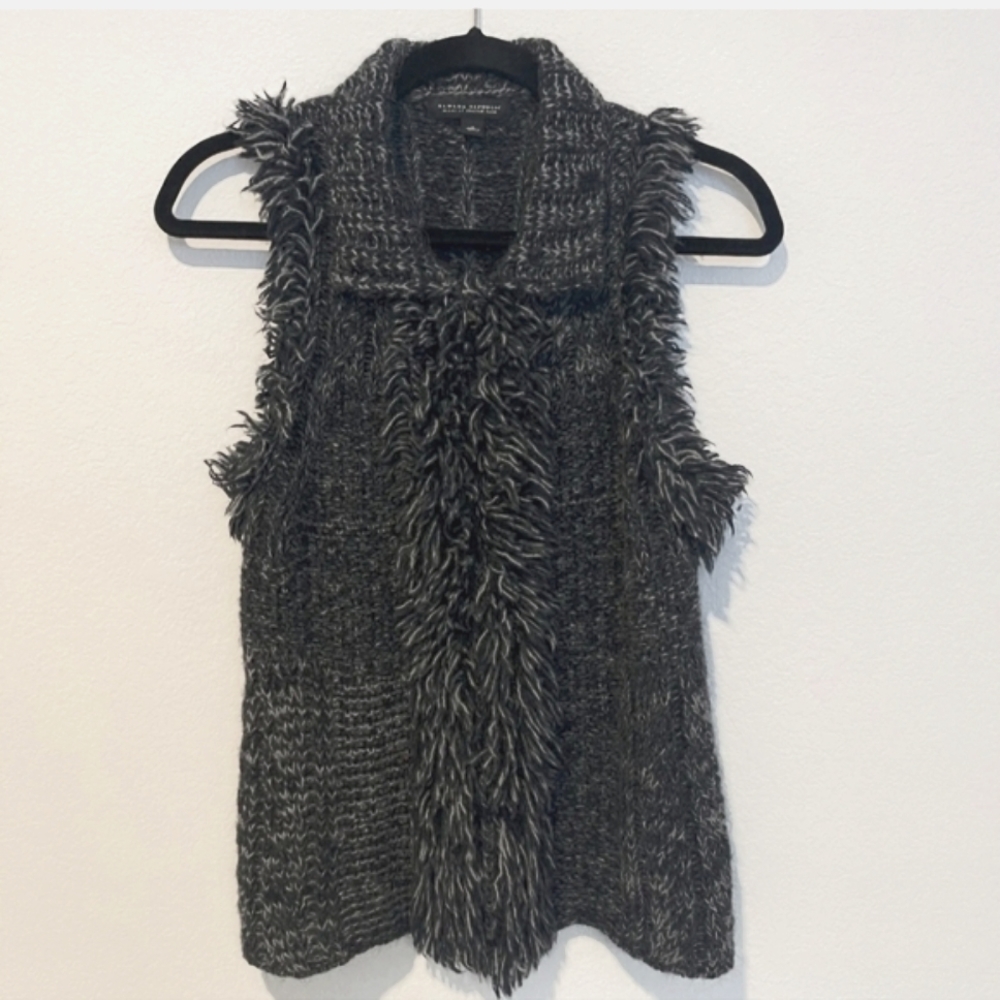 Banana Republic Sweater Vest Fringe Trim Wool/Alpaca/Acrylic Navy/ Gray